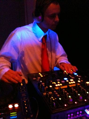 dj clyburn house and trance music 17c_walkers